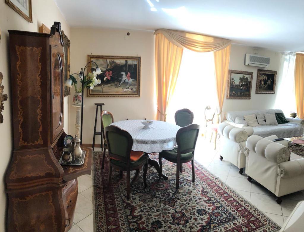 קטאניה The Trip House - Between The Center And The Sea - Free Wifi And Jacuzzi מראה חיצוני תמונה
