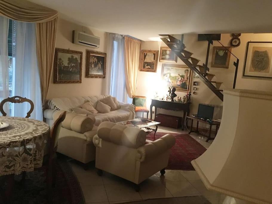 קטאניה The Trip House - Between The Center And The Sea - Free Wifi And Jacuzzi מראה חיצוני תמונה